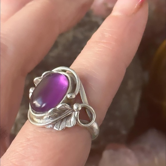 Amethyst southwestern design sterling silver ring - Picture 6 of 6